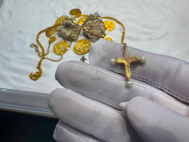 Pearl Cross from Unidentified Shipwreck 18th Cent. 5