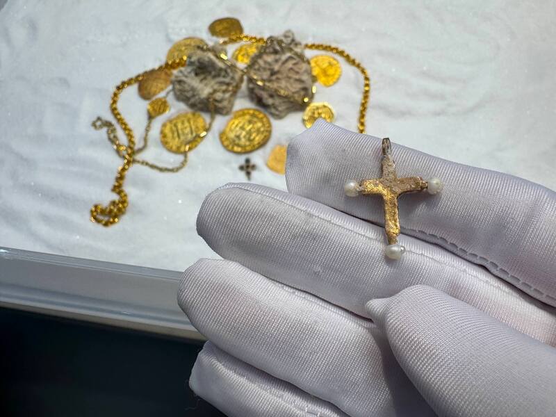 Pearl Cross from Unidentified Shipwreck 18th Cent. 26