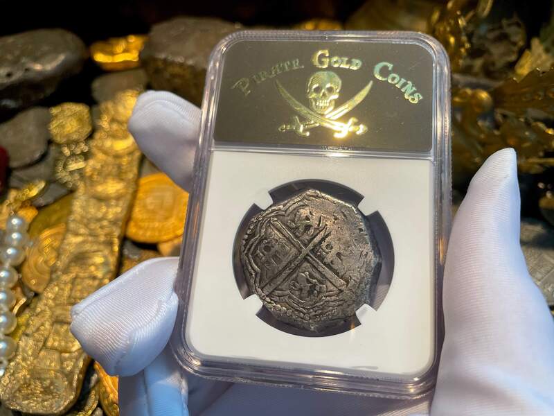 Peru 8 Reales 1659 "Star of Lima" NGC 25 8