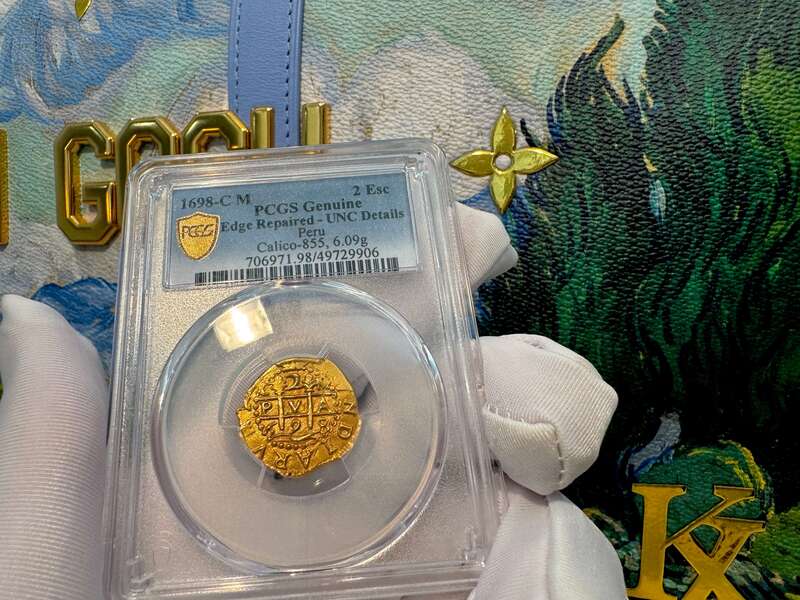 Peru 2 Escudos 1698 "Cuzco" PCGS UNC 5
