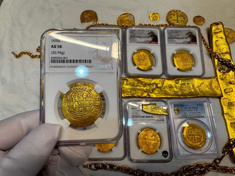 Peru 8 Escudos 1698 "1715 Fleet Shipwreck" NGC 58 10