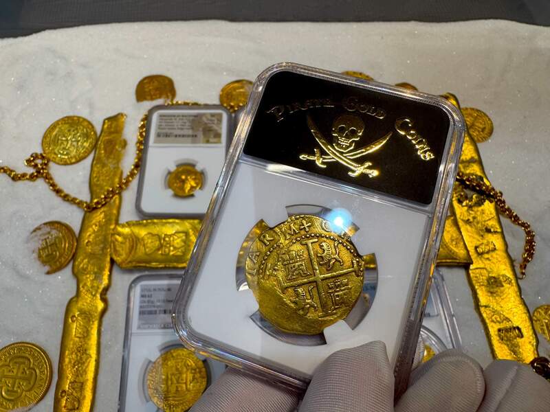 Peru 8 Escudos 1698 "1715 Fleet Shipwreck" NGC 58 6