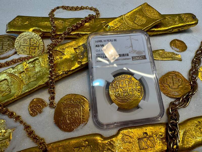 Peru 8 Escudos 1698 "1715 Fleet Shipwreck" NGC 58 25