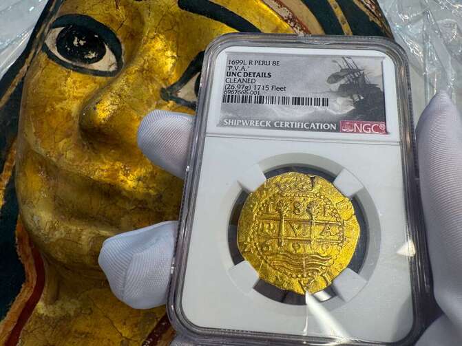 Peru 8 Escudos (Fleet) 4