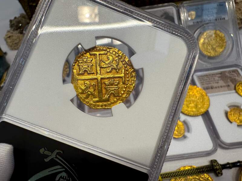 Peru 4 Escudos 1700 "1715 Fleet Shipwreck" NGC 63+ 7