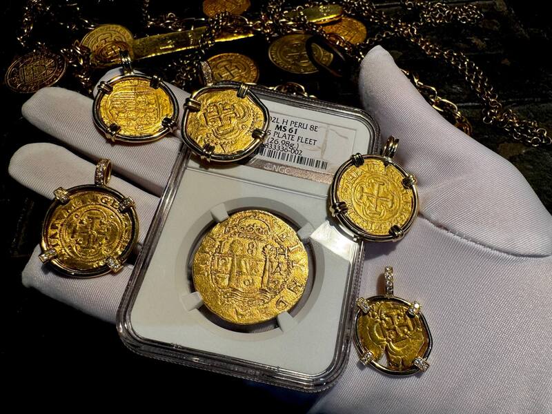 Peru 8 Escudos 1702 "1 of 2 found by Bob Johnson" NGC 61 18