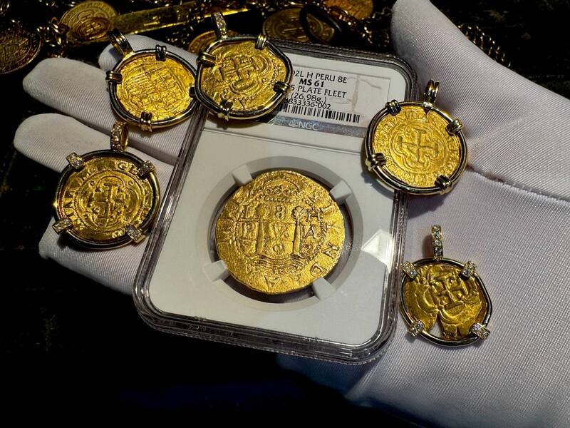 Peru 8 Escudos 1702 "1 of 2 found by Bob Johnson" NGC 61 22