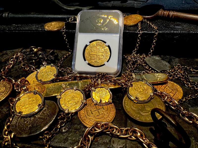 Peru 8 Escudos 1702 "1 of 2 found by Bob Johnson" NGC 61 17