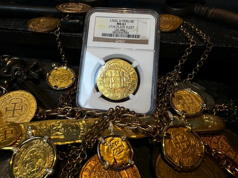 Peru 8 Escudos 1702 "1 of 2 found by Bob Johnson" NGC 61 31