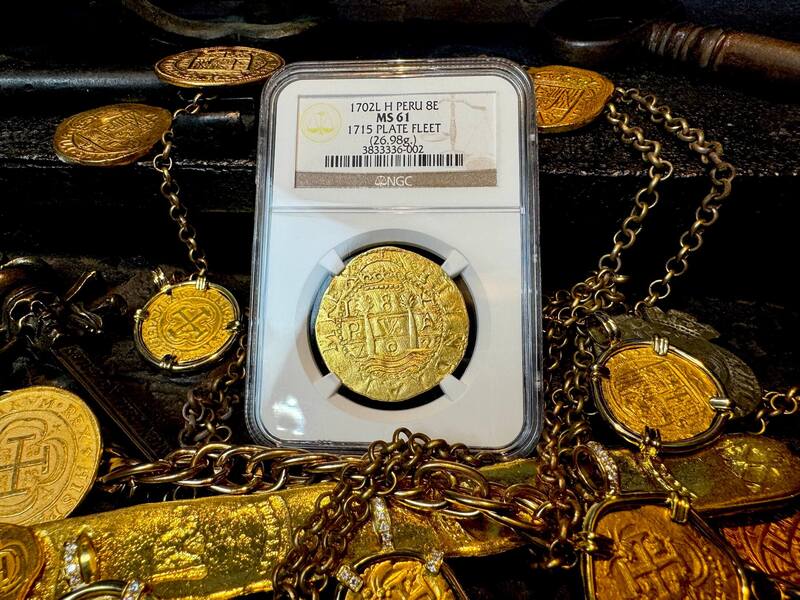 Peru 8 Escudos 1702 "1 of 2 found by Bob Johnson" NGC 61 34