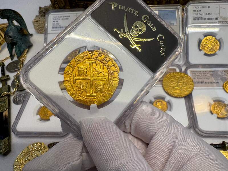Peru 8 Escudos 1702 "from 1715 Fleet Shipwreck" NGC 64!! 29