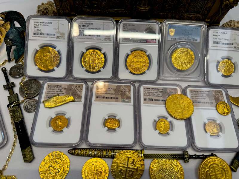 Peru 8 Escudos 1702 "from 1715 Fleet Shipwreck" NGC 64!! 6