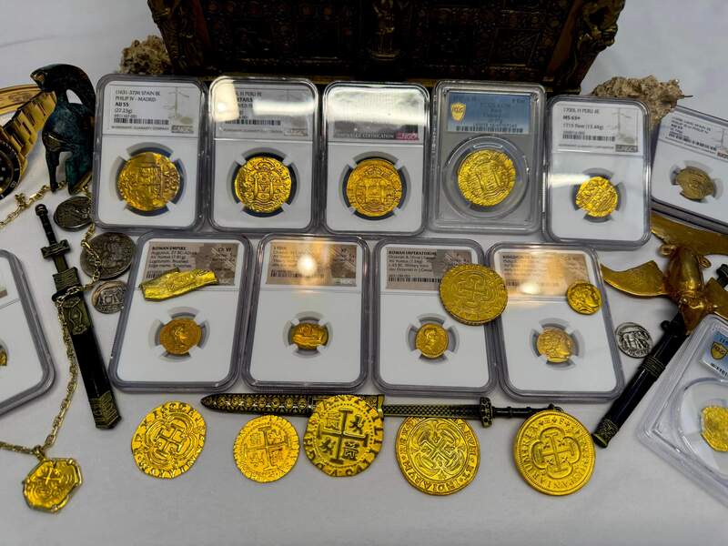 Peru 8 Escudos 1702 "from 1715 Fleet Shipwreck" NGC 64!! 34