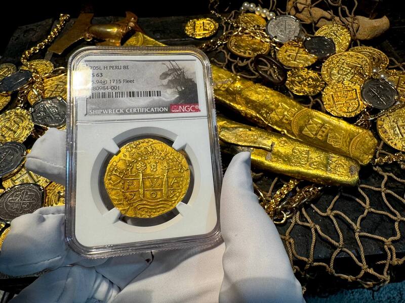 Peru 8 Escudos 1705 "2nd Finest Kn. 1715 Fleet Shipwreck" NGC 63 5