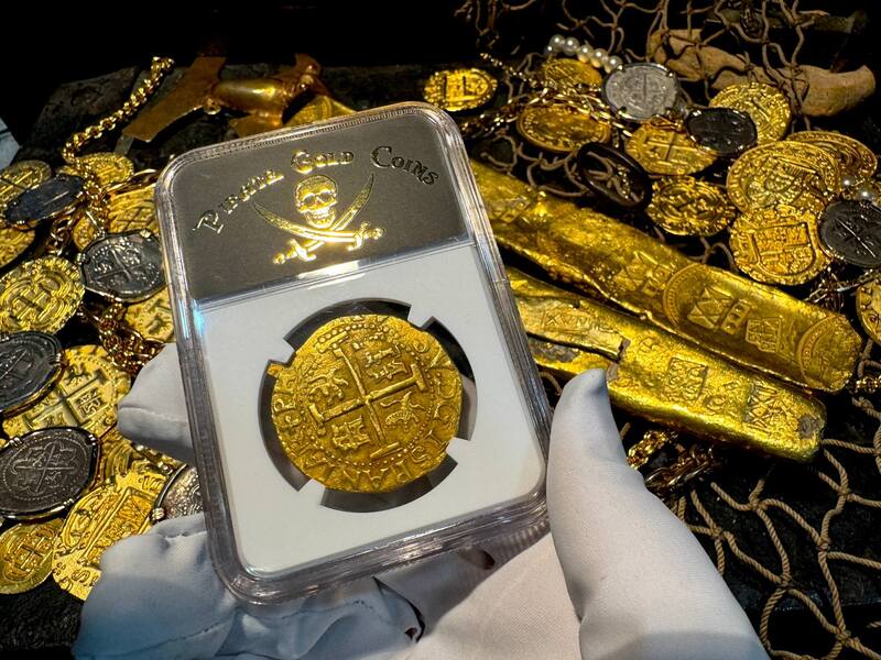 Peru 8 Escudos 1705 "2nd Finest Kn. 1715 Fleet Shipwreck" NGC 63 10