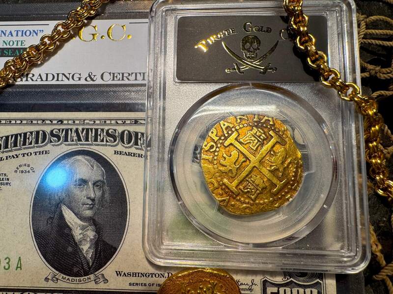 Peru 8 Escudos 1708 "1715 Full Castles" PCGS 50 18