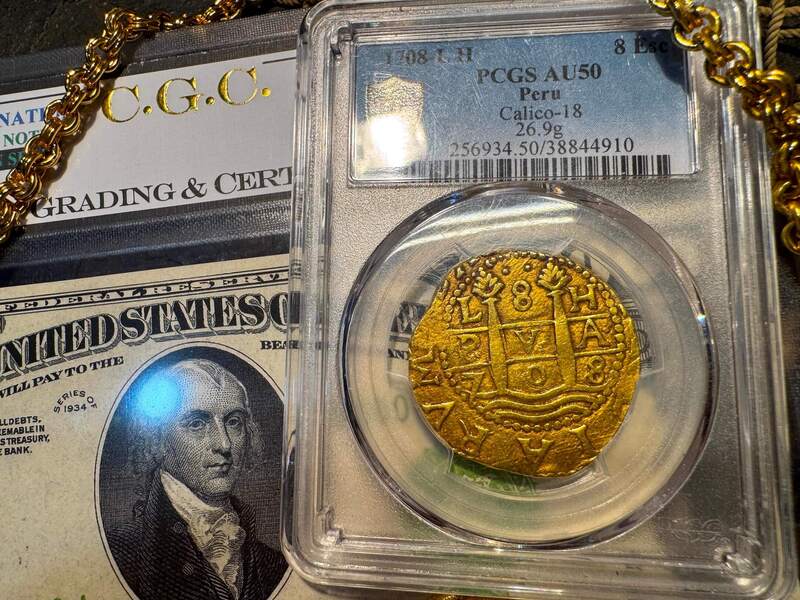 Peru 8 Escudos 1708 "1715 Full Castles" PCGS 50 20