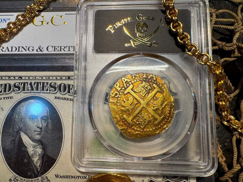 Peru 8 Escudos 1708 "1715 Full Castles" PCGS 50 11