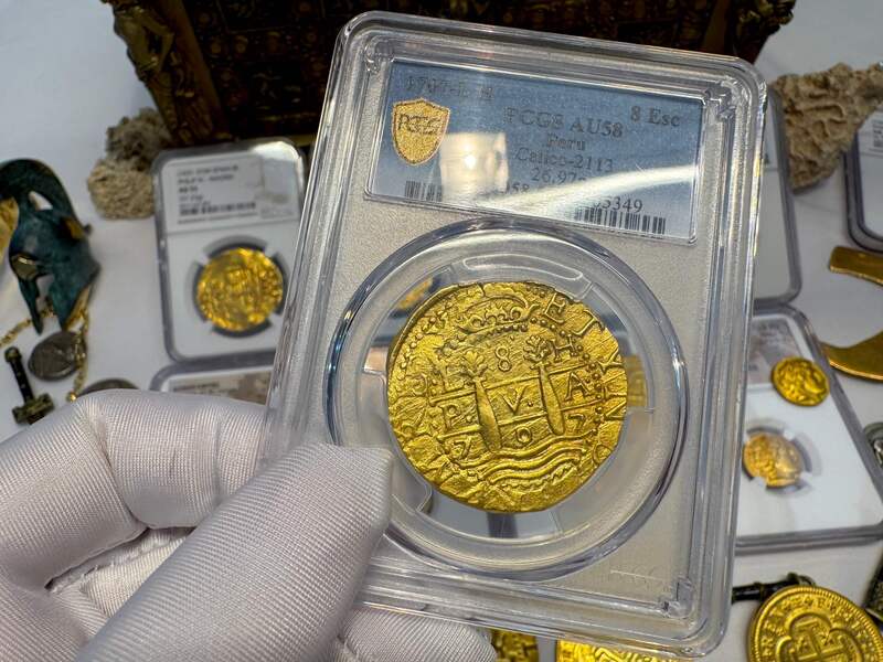 Peru 8 Escudos 1707 "1715 Fleet Shipwreck" PCGS 58 5
