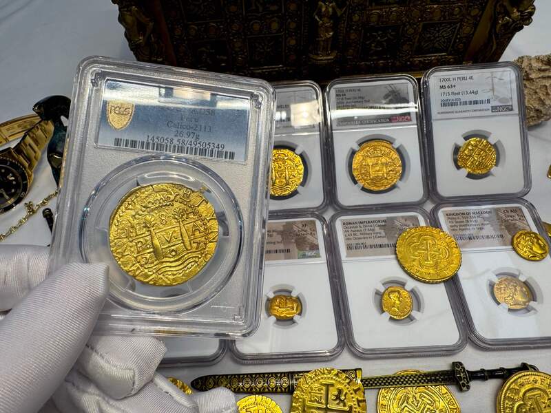Peru 8 Escudos 1707 "1715 Fleet Shipwreck" PCGS 58 9
