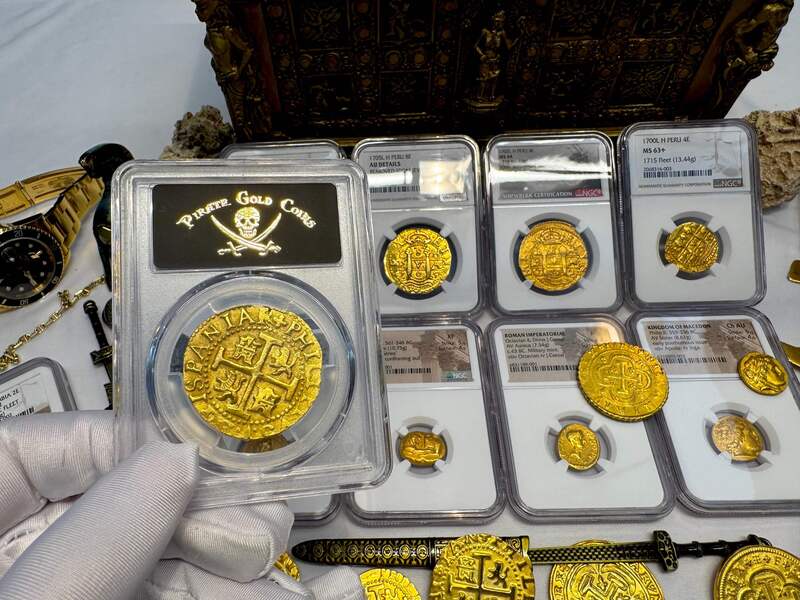 Peru 8 Escudos 1707 "1715 Fleet Shipwreck" PCGS 58 10
