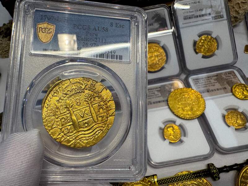 Peru 8 Escudos 1707 "1715 Fleet Shipwreck" PCGS 58 17