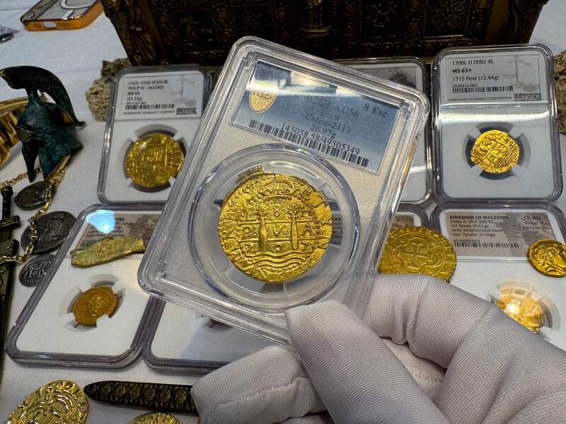 Peru 8 Escudos 1707 "1715 Fleet Shipwreck" PCGS 58 22
