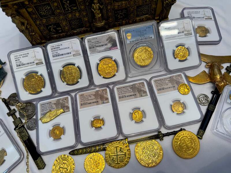 Peru 8 Escudos 1707 "1715 Fleet Shipwreck" PCGS 58 43