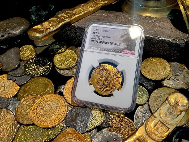 Peru 8 Escudos 1708 "1715 Fleet Shipwreck" NGC 53 5