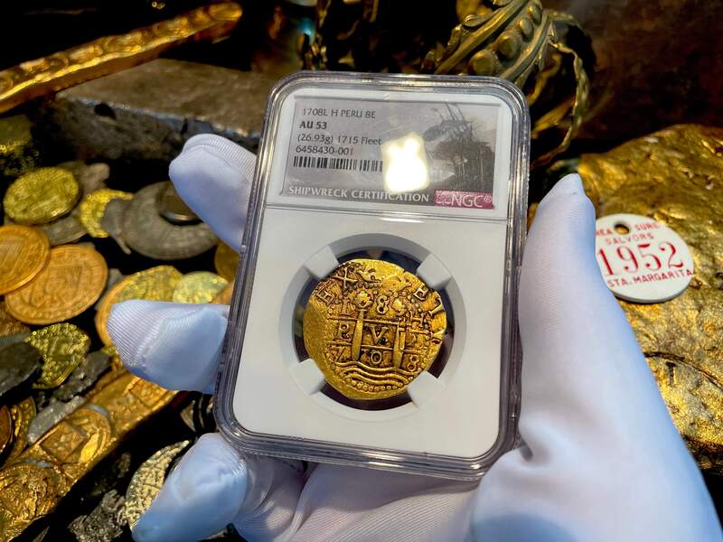Peru 8 Escudos 1708 "1715 Fleet Shipwreck" NGC 53 14