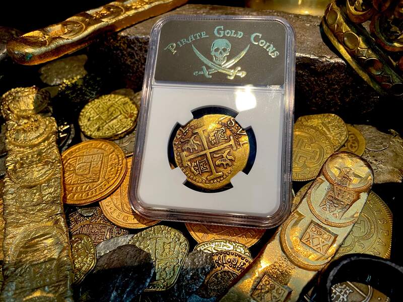 Peru 8 Escudos 1708 "1715 Fleet Shipwreck" NGC 53 18