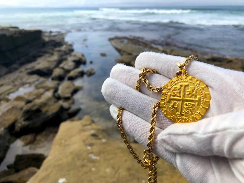 Peru 8 Escudos 1708 "Reproduction" Solid Gold Jewelry Treasures 13