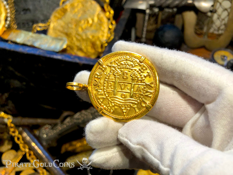 Reproduction Peru 8 Escudos 1708 "Fleet Shipwreck" Pendant 2