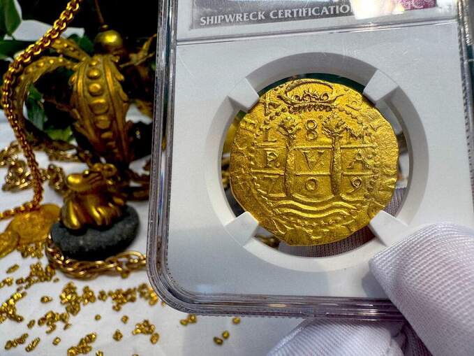 Peru 8 Escudos 1709 "1715 Fleet Shipwreck" NGC 63