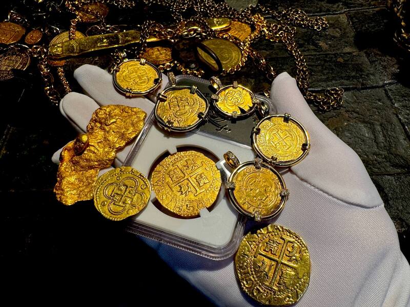 Peru 8 Escudos 1709 "Finest Known- 1715 Fleet Shipwreck" NGC 63 41