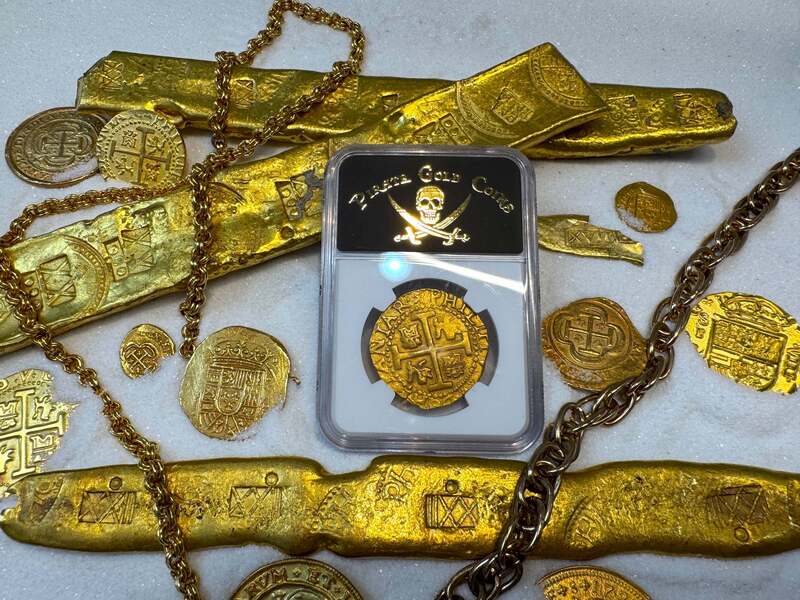 Peru 8 Escudos 1712 "1715 Fleet Shipwreck" NGC 62 23