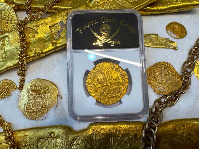 Peru 8 Escudos 1712 "1715 Fleet Shipwreck" NGC 62 7