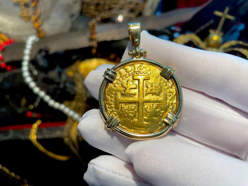 Peru 8 Escudos 1719 "Double Dated!" 18kt Bezel 4