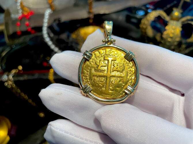 Peru 8 Escudos 1719 "Double Dated!" 18kt Bezel