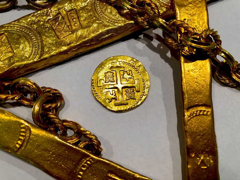 Peru 8 Escudos 1720/19 Raw Pirate Gold Coins Treasure Pendant 2