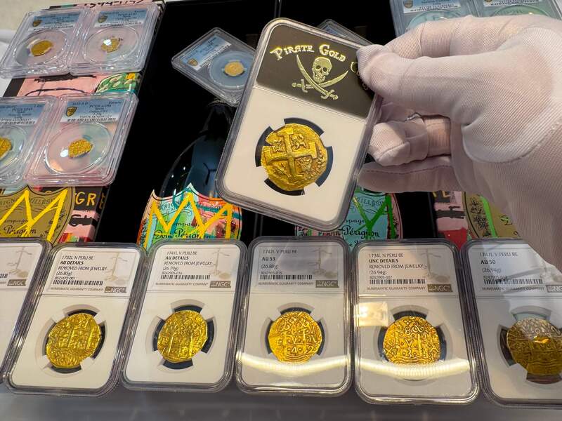 Peru 8 Escudos 1724 "Only 3 Graded" NGC 45 62