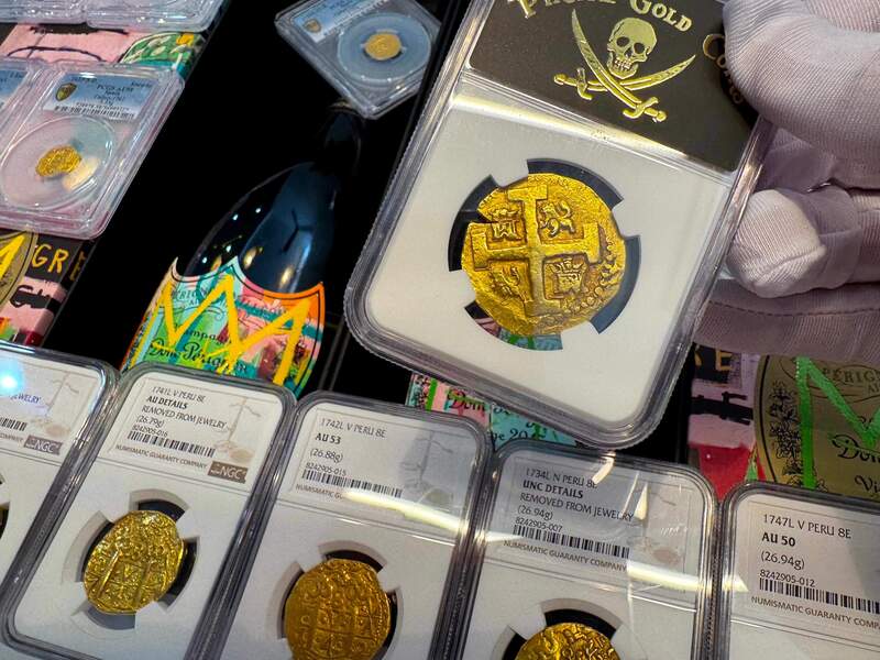 Peru 8 Escudos 1724 "Only 3 Graded" NGC 45 12