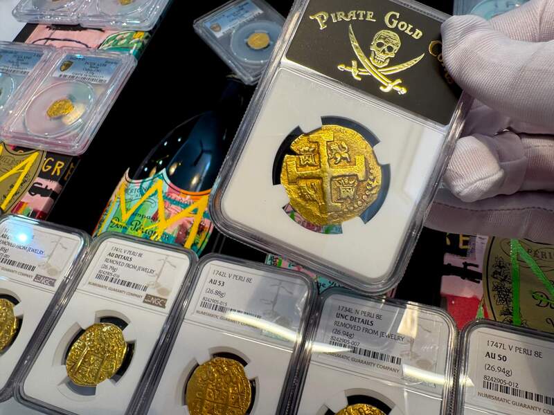 Peru 8 Escudos 1724 "Only 3 Graded" NGC 45 64