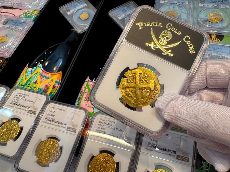 Peru 8 Escudos 1724 "Only 3 Graded" NGC 45 13