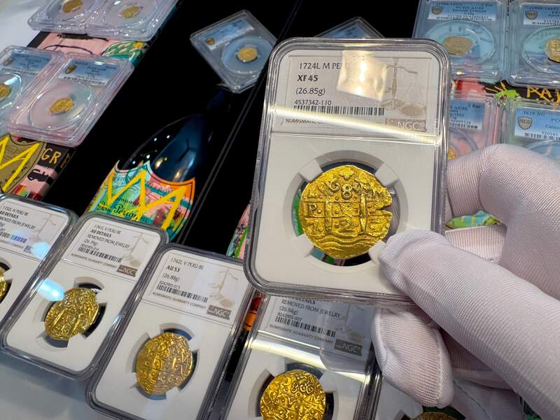 Peru 8 Escudos 1724 "Only 3 Graded" NGC 45 5