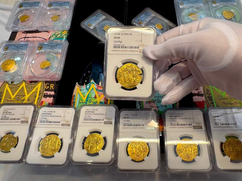 Peru 8 Escudos 1724 "Only 3 Graded" NGC 45 15