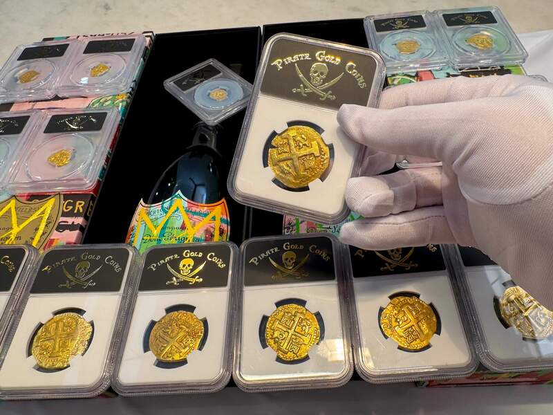 Peru 8 Escudos 1724 "Only 3 Graded" NGC 45 60