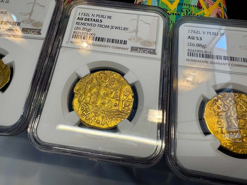 Peru 8 Escudos 1732 "Philip V" NGC AU 53
