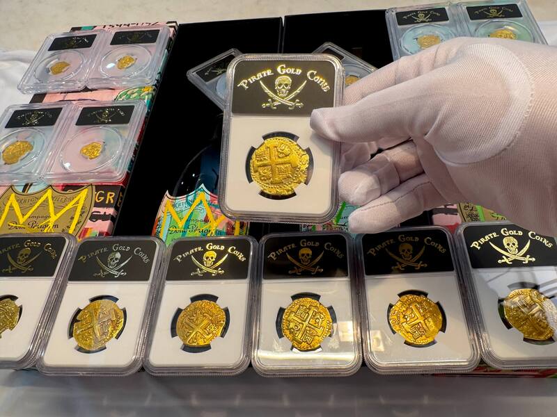 Peru 8 Escudos 1732 "Philip V" NGC AU 20