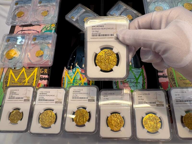 Peru 8 Escudos 1734 "Philip V" NGC UNC 9